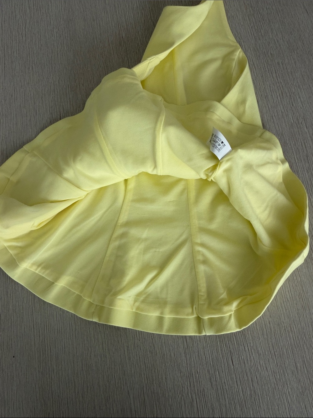 Zara Pale Yellow Halter Peplum Camisole - Picture 15 of 15